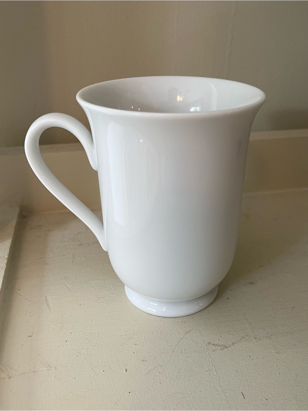 Pottery Barn Classic White Porcelain Coffee Mug - Elegant Everyday Cup